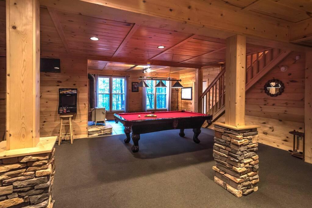 Private Creekside Cabin+Hot Tub,Pool Table, & Pets Эллиджей Экстерьер фото